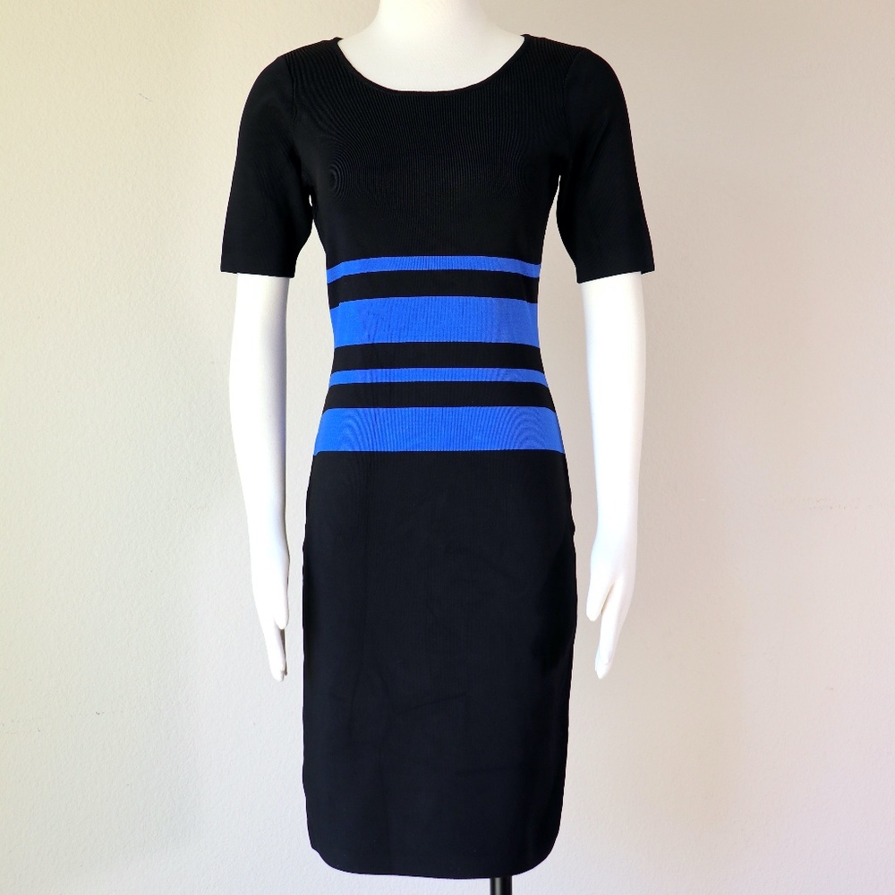 Short sleeve color block knit dress